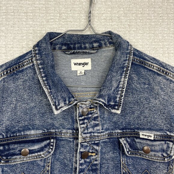 Y2K Wrangler Blue Denim Jean Jacket Women’s XL Trucker Distressed Pockets - Picture 2 of 14